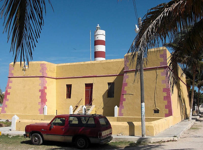 Yucatan / Sisal lighthouse
Keywords: Mexico;Yucatan;Gulf of Mexico