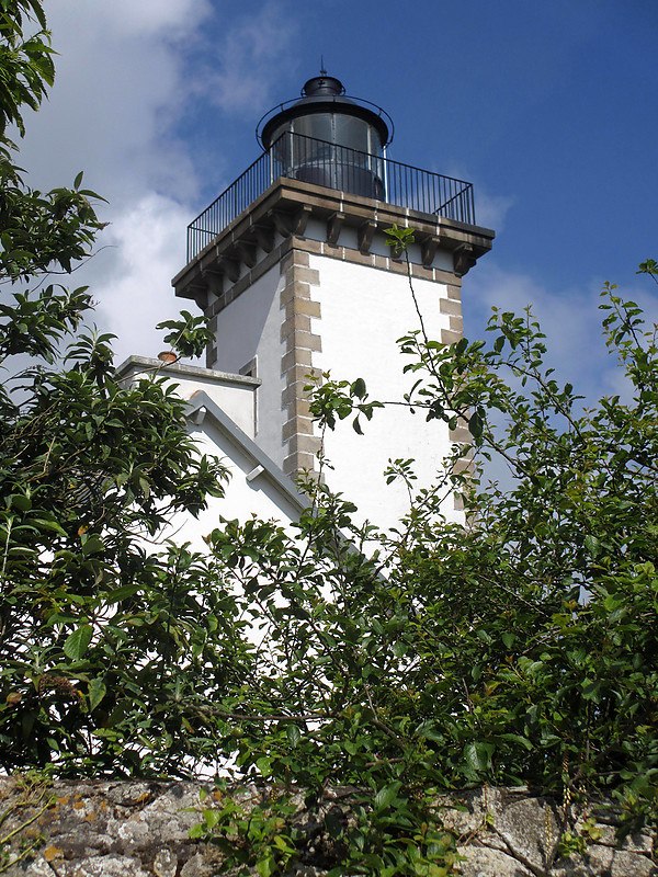 Brittany / Northern Finistere / La Lande lighthouse (feu posterieur)
Keywords: Brittany;France;Bay of Biscay