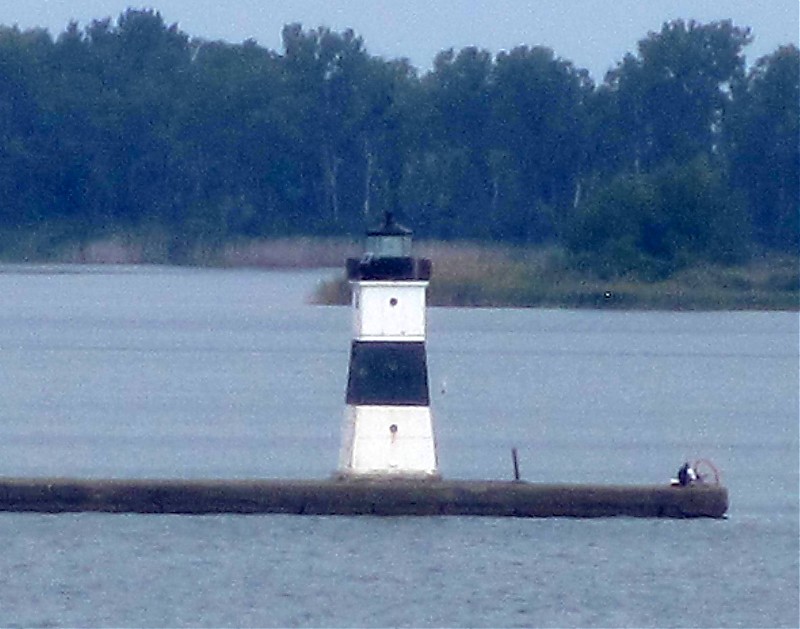 Pennsylvania / Erie Harbor Pierhead lighthouse
Keywords: United States;Lake Erie;Pennsylvania