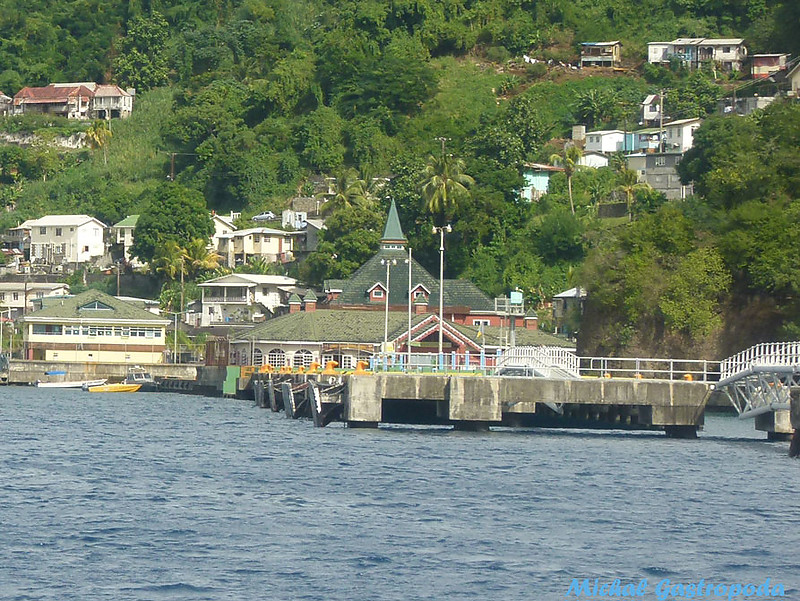 Ferry Jetty Light in Kingstown
December 2012
Keywords: Saint Vincent and the Grenadines;Kingstown