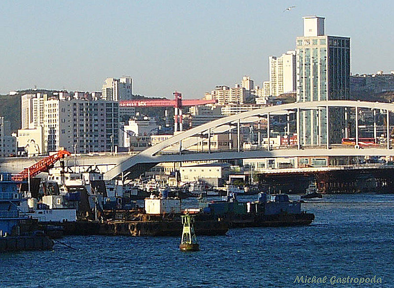 Pusan harbour buoy - South Korea
October 2010
Keywords: Buoy