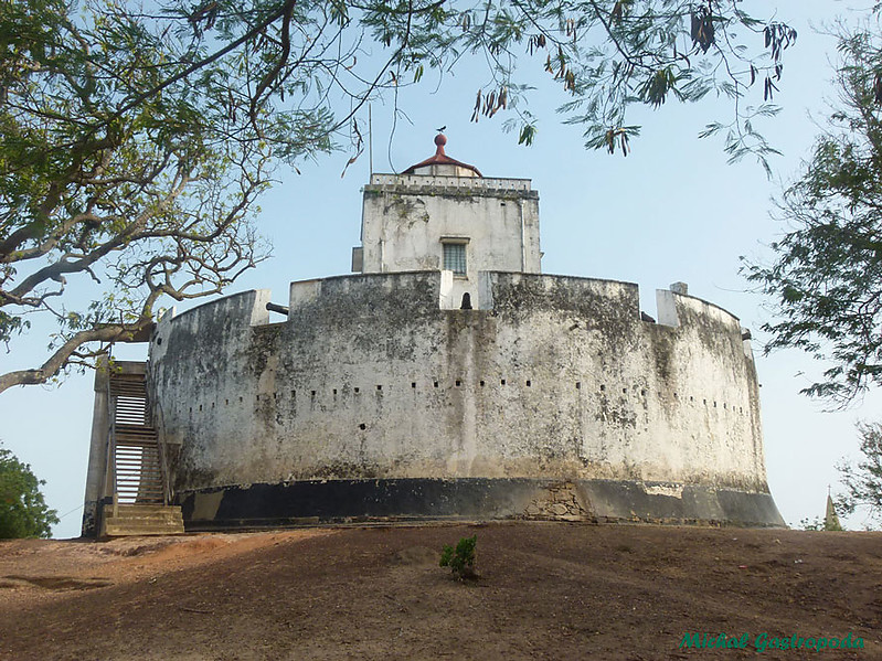 Fort William Lighthouse in Cape Coast 
March 2014
Keywords: Ghana;Cape Coast;Gulf of Guinea