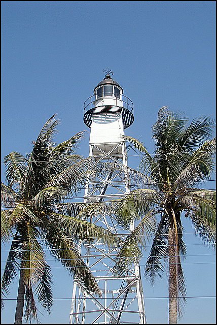 Anping lighthouse
near Tainan city,
Keywords: Taiwan;Tainan;Taiwan Strait;Anping