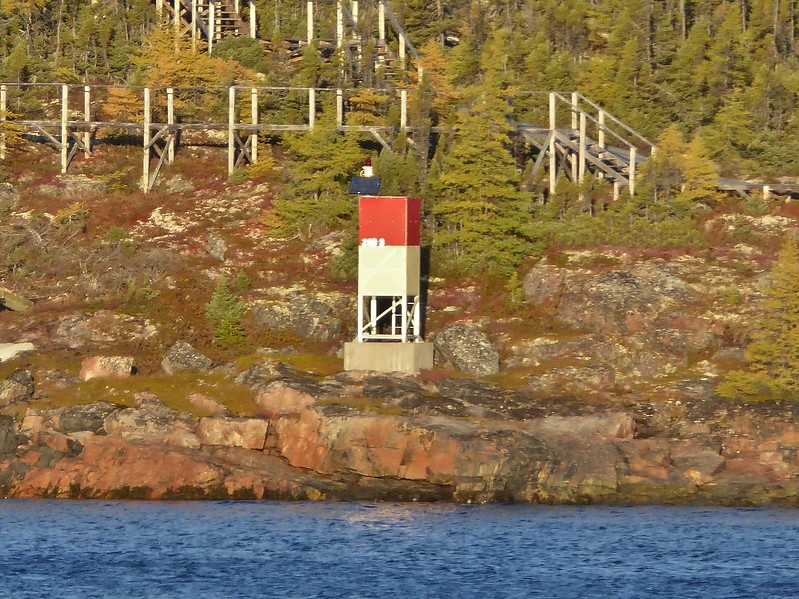 Labrador / Hart Head light
Hamilton Inlet near Rigolet
Keywords: Atlantic ocean;Labrador sea;Labrador;Hamilton Inlet;Rigolet;Canada