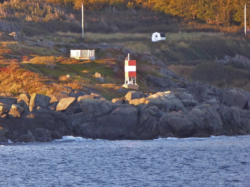 Newfoundland / Saint Anthony Harbour light
Saint Anthony Bight
Keywords: Canada;Newfoundland;Atlantic ocean;Saint Anthony