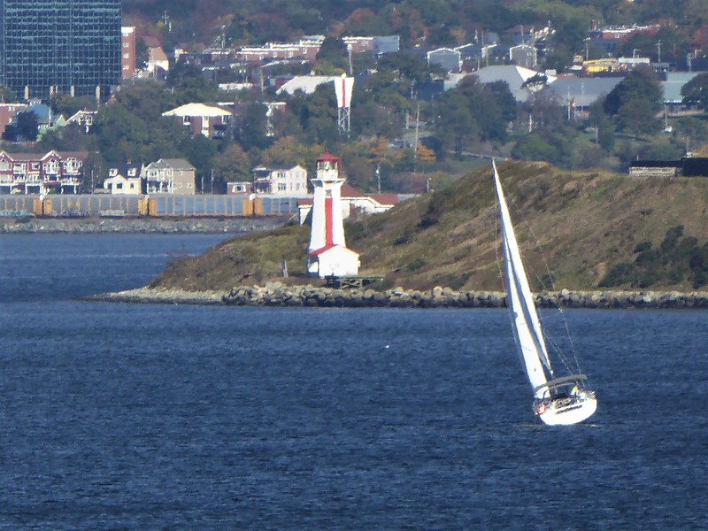 Nova Scotia / Halifax Harbour Georges Island Inner Lts Rear (in the background)
Halifax Harbour. The Georges Island rear light is in the background of the picture. The lighthouse in front is H3618.
Keywords: Canada;Nova Scotia;Atlantic ocean;Halifax