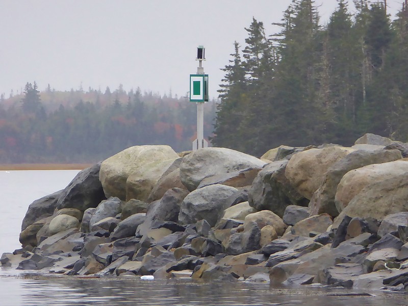 Nova Scotia / Lockeport South Breakwater Near Head light
Keywords: Canada;Nova Scotia;Atlantic ocean;Lockeport