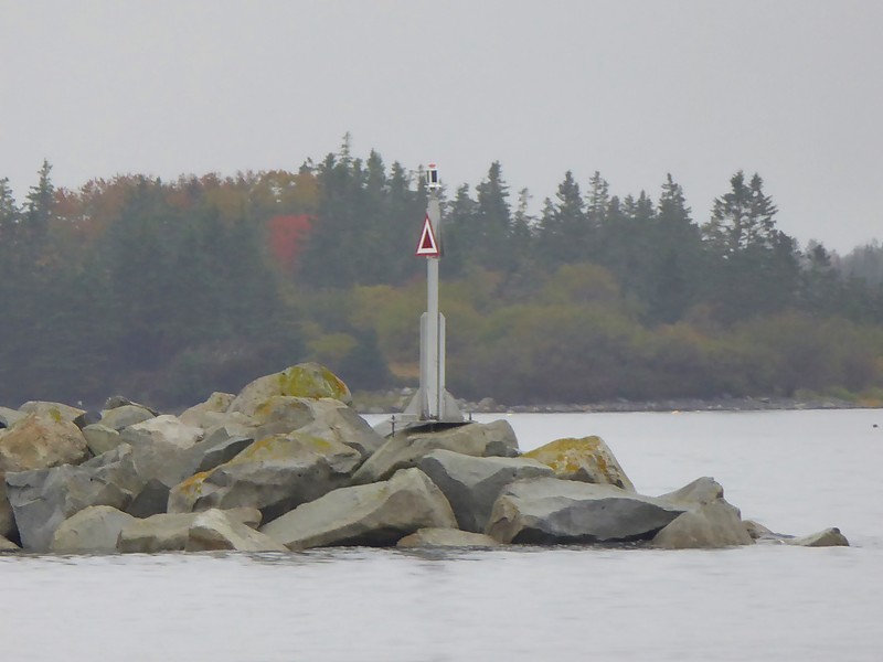 Nova Scotia / Lockeport North Breakwater Head light
Keywords: Canada;Nova Scotia;Atlantic ocean;Lockeport
