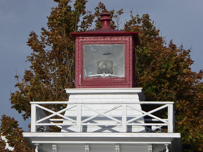 Nova Scotia / Annapolis Royal light of Government Pier
Keywords: Canada;Nova Scotia;Annapolis Basin;Lantern
