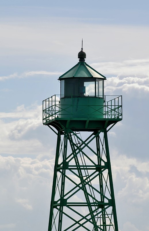 Bremerhaven / Geeste, Vorhafen, South Mole Lighthouse
Keywords: North sea;Germany;Bremerhaven