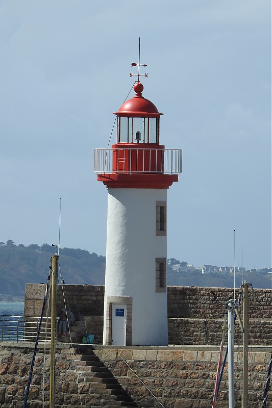 Brittany / Erquy Inner Jetty Head lighthouse
Keywords: English channel;France;Brittany;Erquy