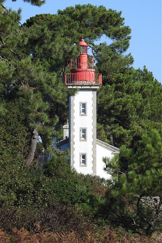 Brittany / Finistere / Phare de Sainte-Marine (Pointe de Combrit) Lts in line front
Keywords: Atlantic ocean;Bay of Biscay;France;Brittany;South Finistere;Anse de Bénodet;Bénodet;Pointe de Combrit