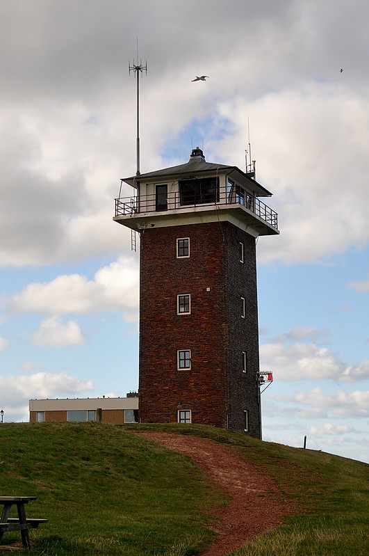 Huisduinen Lighthouse and Vessel Traffic Service tower
Keywords: North sea;Netherlands;Julianadorp