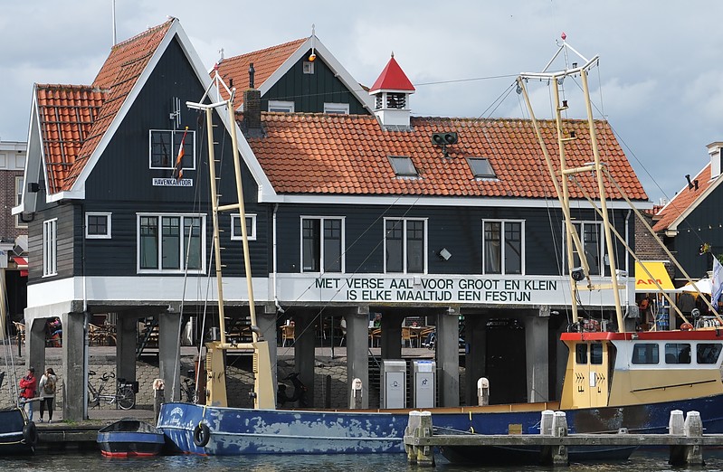 IJsselmeer / Volendam Rooftop Light
Keywords: Netherlands;IJsselmeer;Volendam