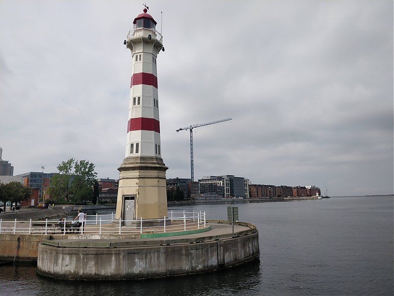 Øresund / Malmö Hamn / Malmö lighthouse
Author of the photo: A. Wolfgang
Keywords: Oresund;Sweden;Malmo