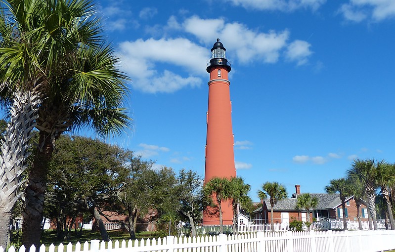 Florida / Ponce de Leon Inlet Lighthouse
Author of the photo: K. Ganzmann 
Keywords: Atlantic ocean;United States;Florida;Halifax River
