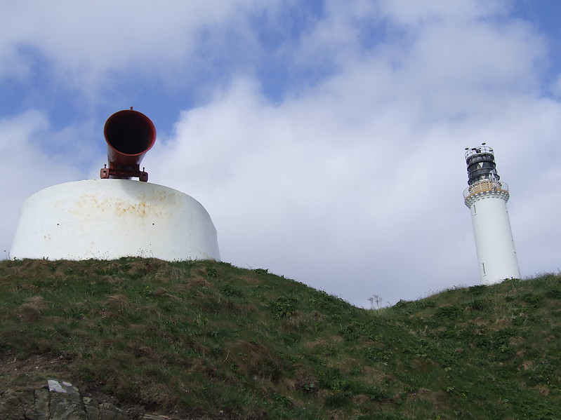 Girdle Ness lighthouse and foghorn
Keywords: Aberdeen;Scotland;United Kingdom;Siren