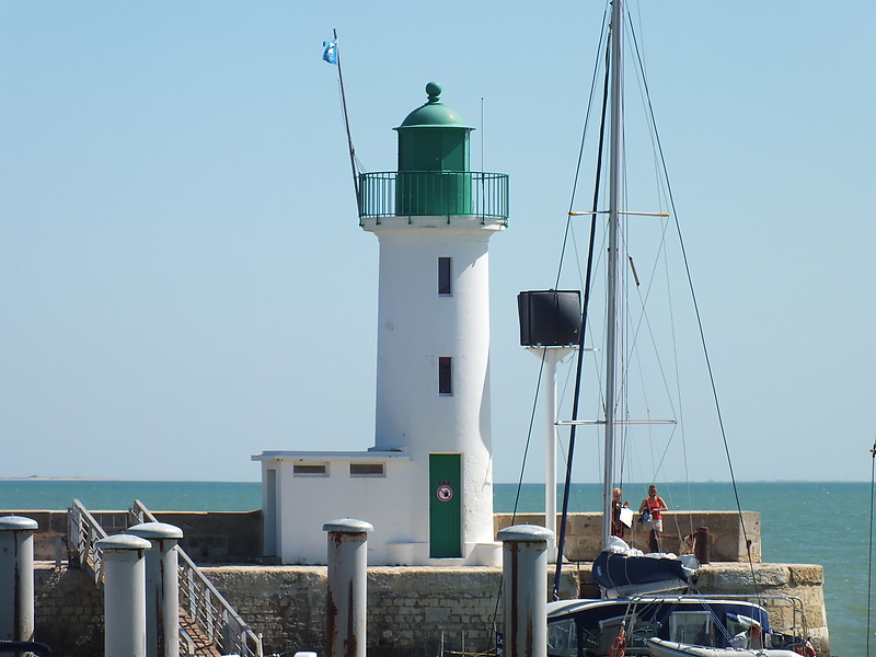 La Flotte lighthouse
Keywords: Ile de Re;France;Bay of Biscay