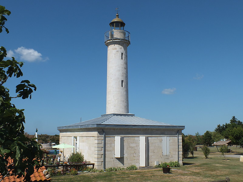 Pointe de Richard lighthouse
Keywords: Gironde;France