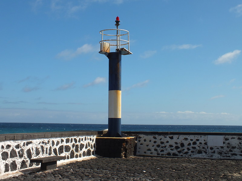 Lanzarote / Arrieta light
Keywords: Lanzarote;Canary Islands;Spain;Atlantic ocean