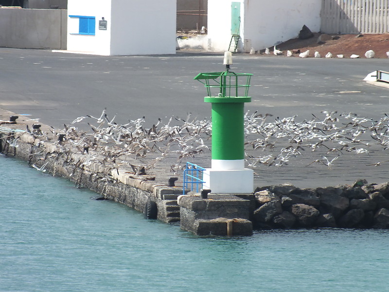 Lanzarote / Puerto de Naos / Muelle Pesquero light
Keywords: Lanzarote;Canary Islands;Spain;Atlantic ocean