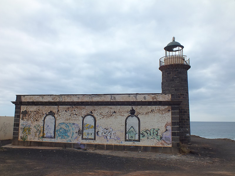 Lanzarote / Punta Pechiguera old lighthouse
Keywords: Lanzarote;Canary Islands;Spain