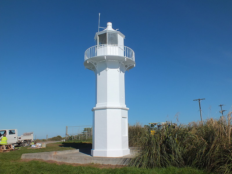 Tuhawaiki Point (Jack's Point) lighthouse
Keywords: New Zealand;South Island;Pacific ocean