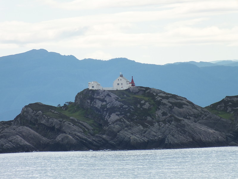 Geita lighthouse
Keywords: Buefjord;Norway;Norwegian Sea
