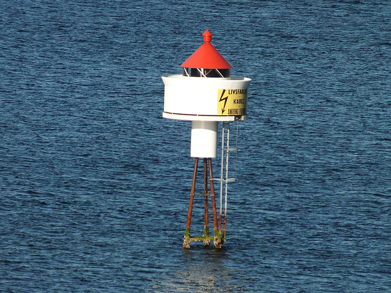 Dragjaskjerflu lighthouse
Keywords: Naeroysund;Norway;Norwegian Sea;Offshore