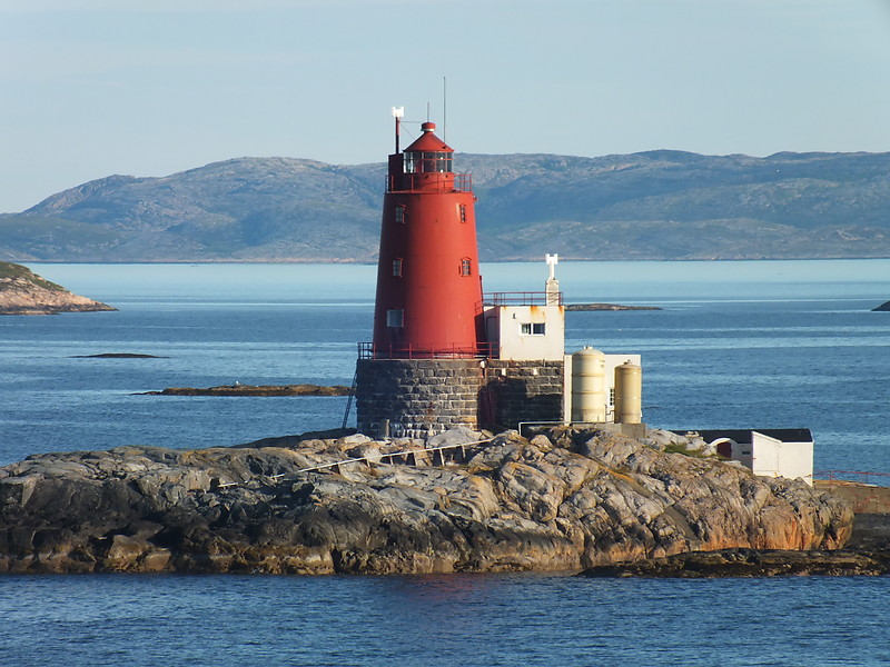 Grinna lighthouse
Keywords: Nordgjeslingen;Norway;Norwegian sea