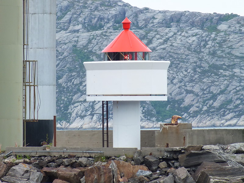 Sandnessjoen lighthouse
Keywords: Alstfjord;Helgeland;Norway;Norwegian Sea