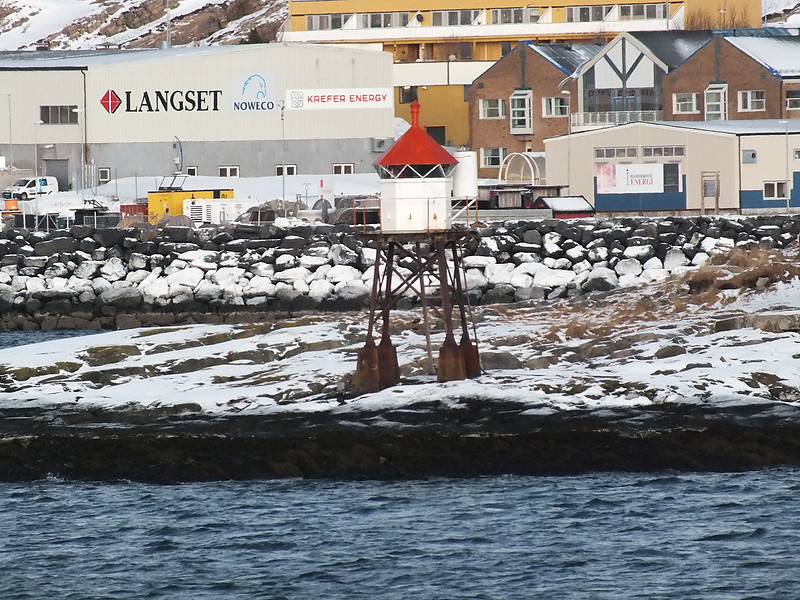 Fugleneset lighthouse winter
Keywords: Soroysund;Norway;Norwegian sea;Winter