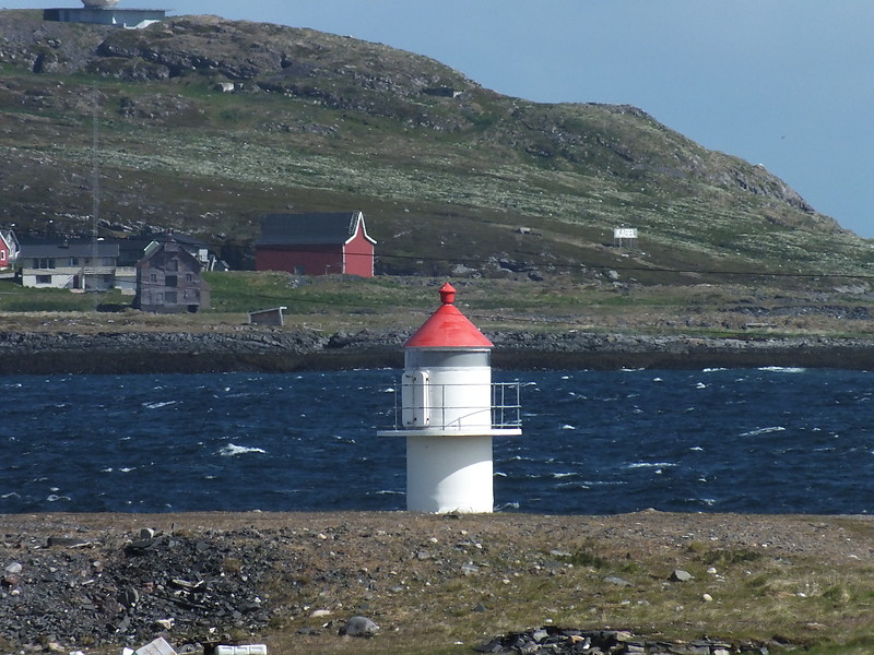 Svartnes lighthouse
Keywords: Vardo;Norway;Barents sea