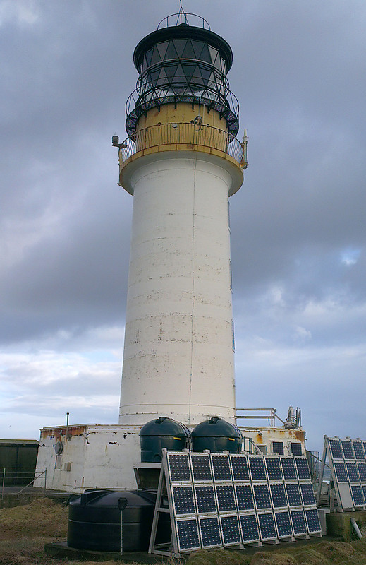 Sule Skerry lighthouse
40 miles from Orkney and Cape Wrath, White Granite Tower, Owned and Maintained by the Northern Lighthouse Board,

Keywords: Atlantic ocean;United Kingdom;Scotland