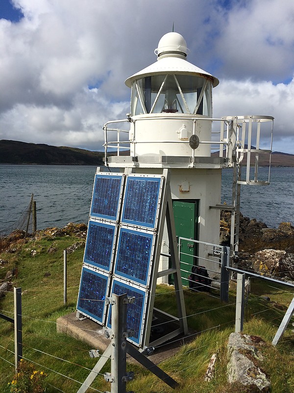 Carragh AnT'Struith Lighthouse
Solar Powered, White Fiberglass Tower, Owned and Maintained by the Northern Lighthouse Board
Keywords: Scotland;United Kingdom;Sound of Islay