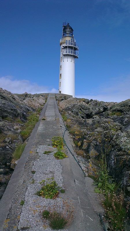 Shetland / Out Skerries / Bound Skerryli ghthouse
On the Coast of Shetland, Rotating Fresnel Lens, White Granite Tower, Owned and Maintained by the Northern Lighthouse Board
Keywords: Shetland;Scotland;North sea;United Kingdom